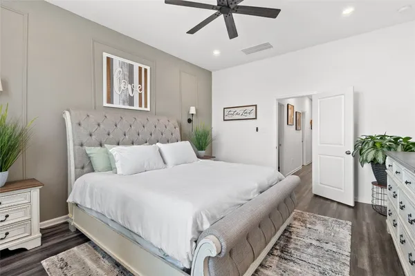 $327,500 | 641 Royal Arch Drive, Conroe, TX 77304