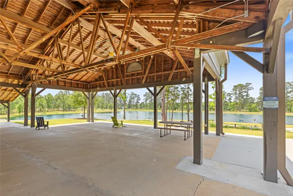 $327,500 | 641 Royal Arch Drive, Conroe, TX 77304