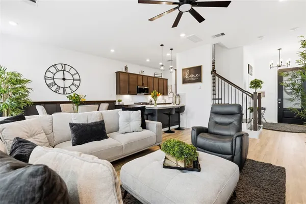 $327,500 | 641 Royal Arch Drive, Conroe, TX 77304