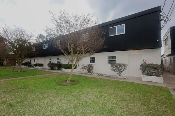 $1,450 | 708 Staitti Street, Unit 6, Humble, TX 77338