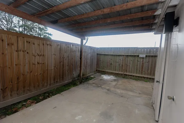$1,450 | 708 Staitti Street, Unit 6, Humble, TX 77338