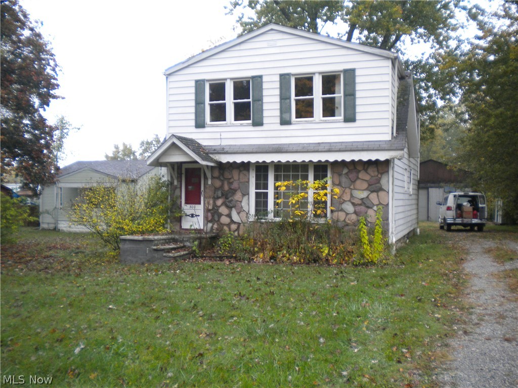 300 Meadowridge Road Akron, OH 44312 - Photo 1 of 17 Gallery Image 1