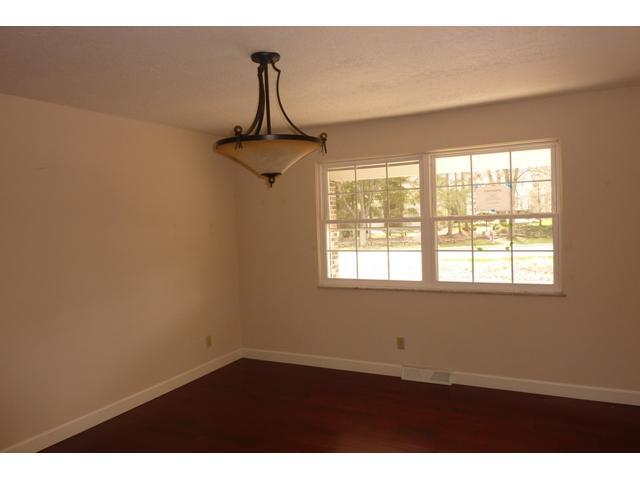 1750 Lane Road Columbus, OH 43220 - Photo 3 of 25 Gallery Image 3