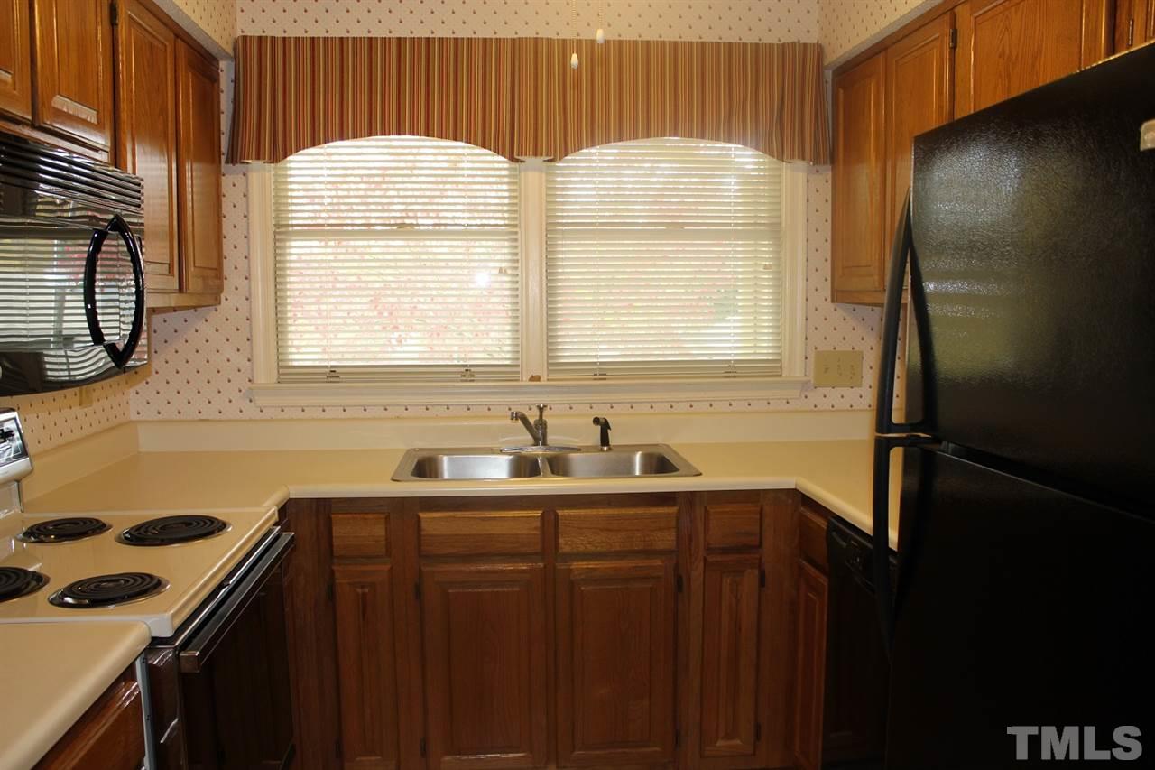 2713 Cottage Circle Raleigh, NC 27613 - Photo 5 of 14