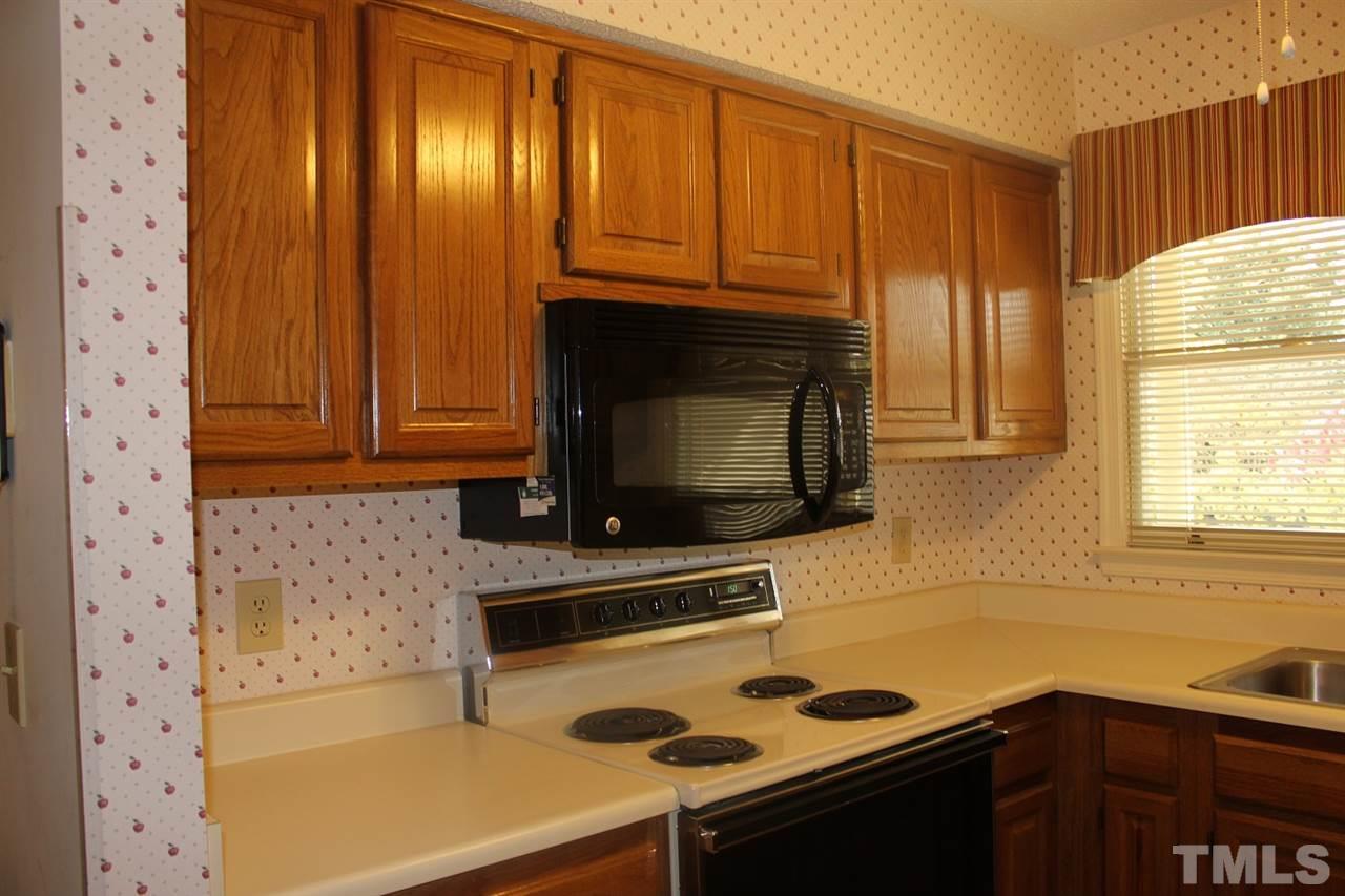 2713 Cottage Circle Raleigh, NC 27613 - Photo 6 of 14