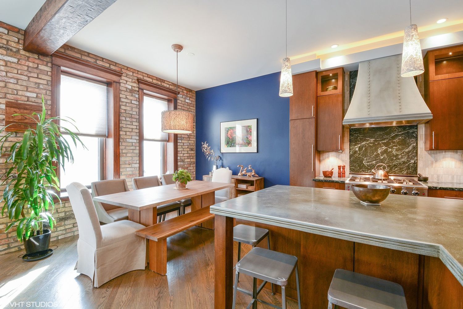 2608 North Dayton Street, Unit 1S Chicago, IL 60614 - Photo 5 of 17 a view of a dining room with furniture window and outside view