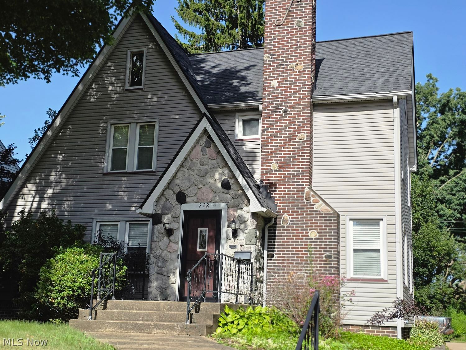 222 Raff Road Northwest Canton, OH 44708 - Photo 1 of 26