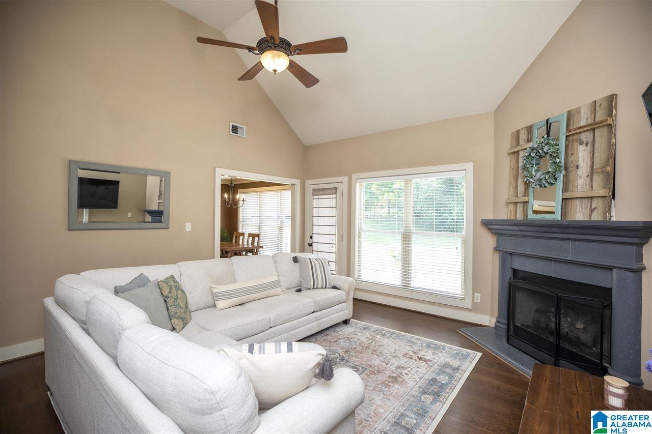 235 Odum Road Gardendale, AL 35071 - Photo 3 of 25