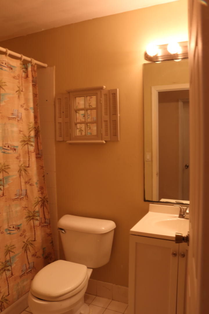 3728 Providence Road Boynton Beach, FL 33436 - Photo 23 of 33 Second Bathroom