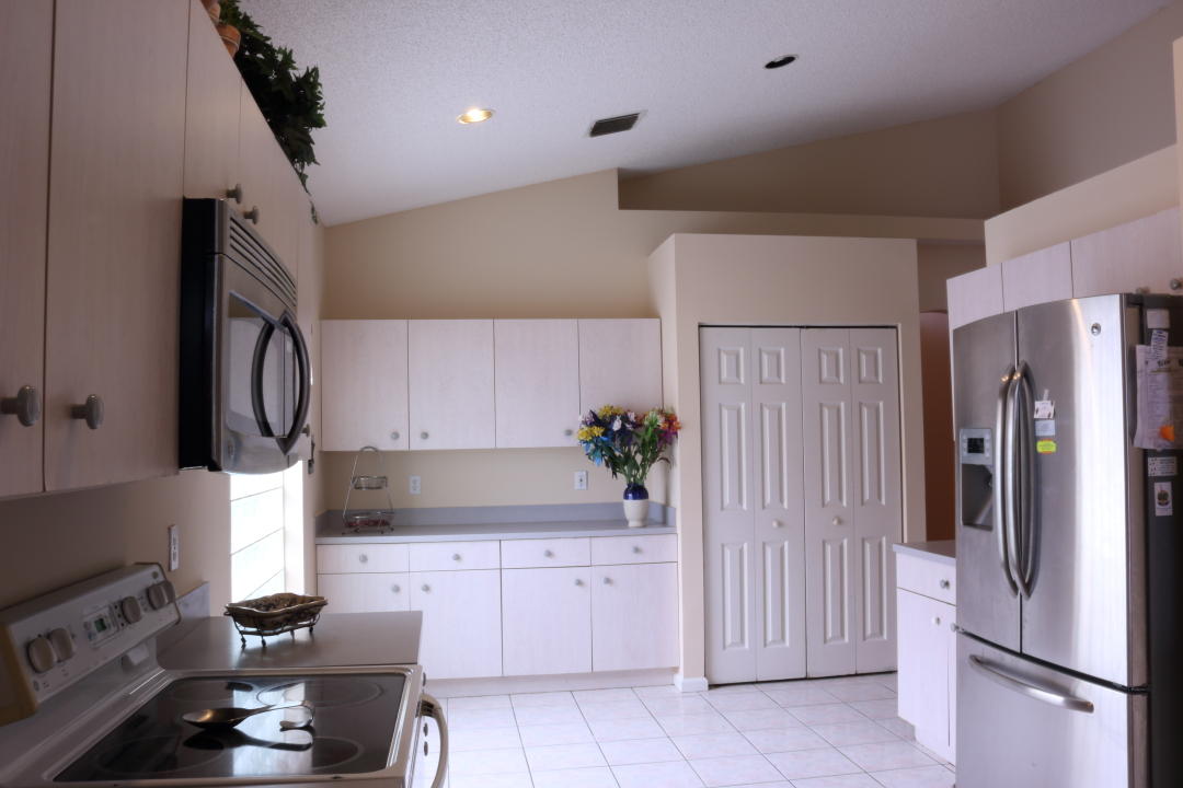 3728 Providence Road Boynton Beach, FL 33436 - Photo 9 of 33 Kitchen