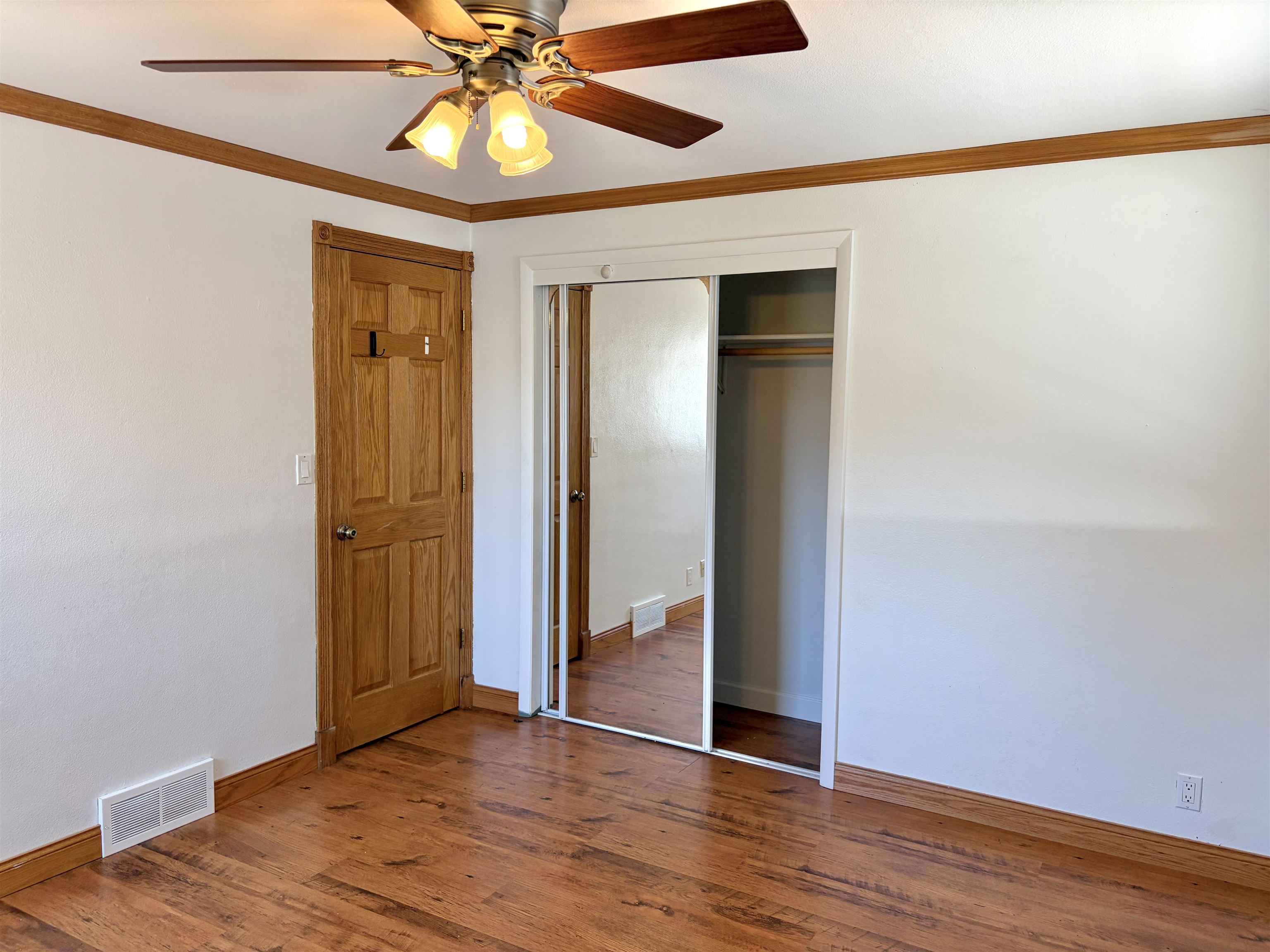 1137 West Roberts Avenue Appleton, WI 54914 - Photo 15 of 24