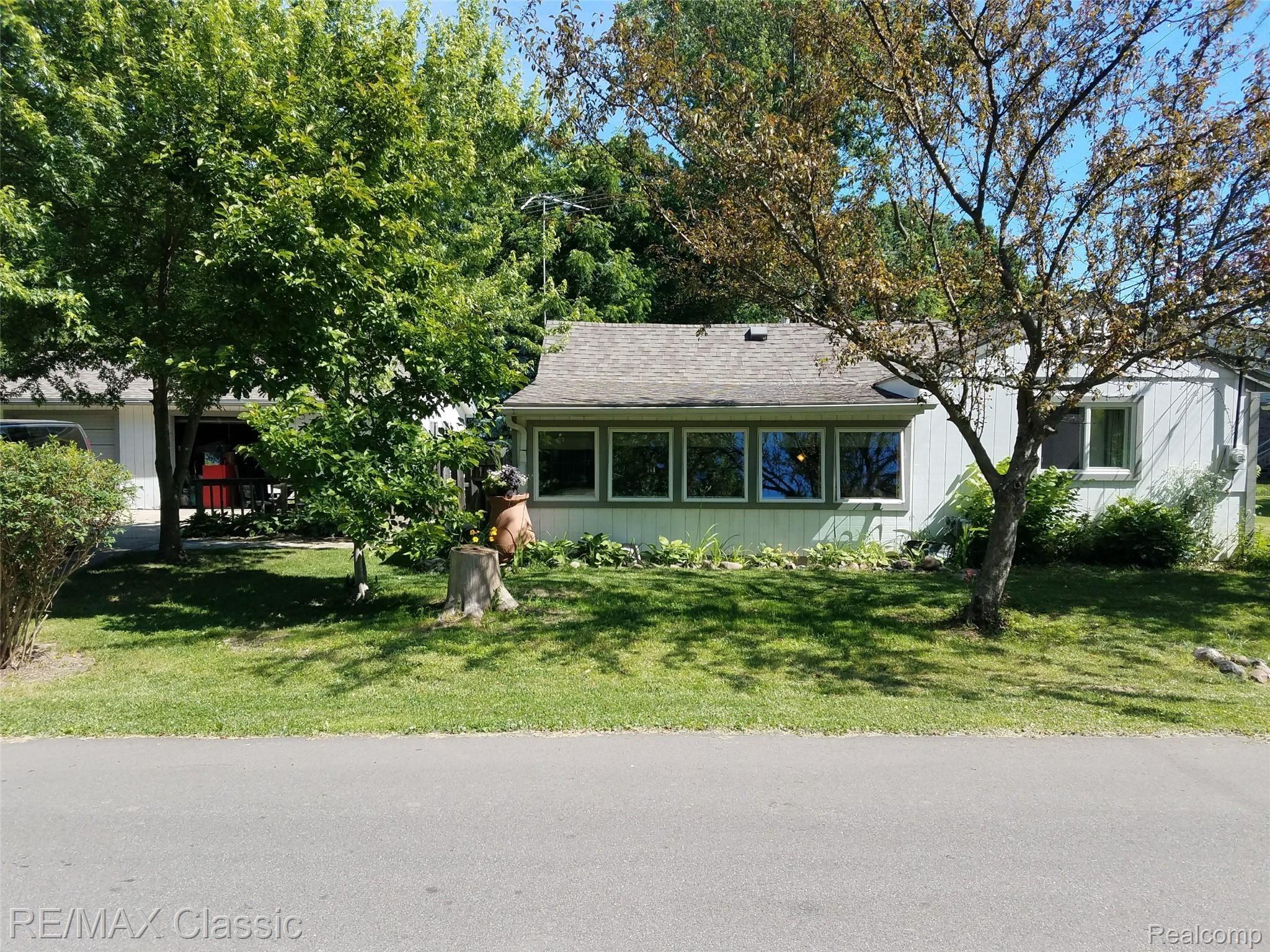 3587 Alida Avenue Rochester, MI 48309 - Photo 1 of 21 Alida elevation.jpg