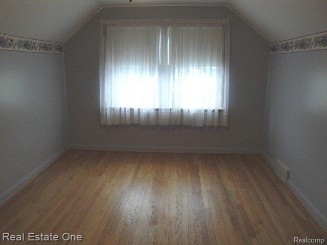 2234 Rosemont Road Berkley, MI 48072 - Photo 13 of 18 Master bdrm w/hardwood flrs