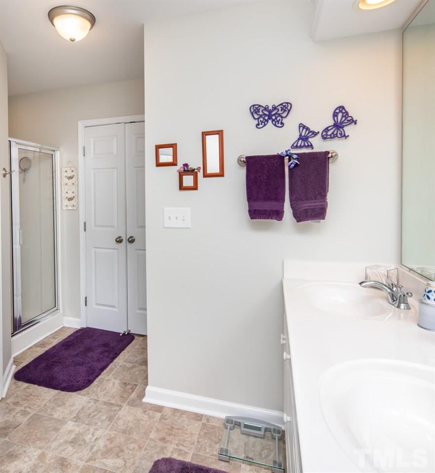 7842 Braefield Drive Raleigh, NC 27616 - Photo 13 of 30 Gallery Image 13
