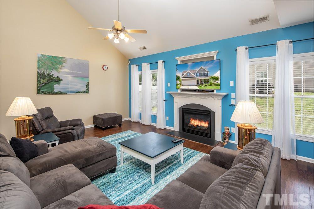 7842 Braefield Drive Raleigh, NC 27616 - Photo 8 of 30 Gallery Image 8