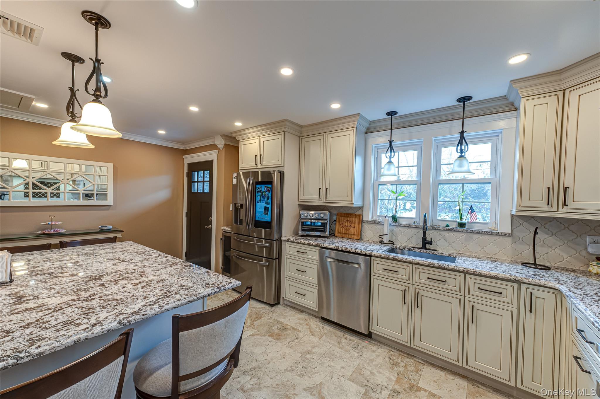 11 Meehan Lane Coram, NY 11727 - Photo 13 of 39