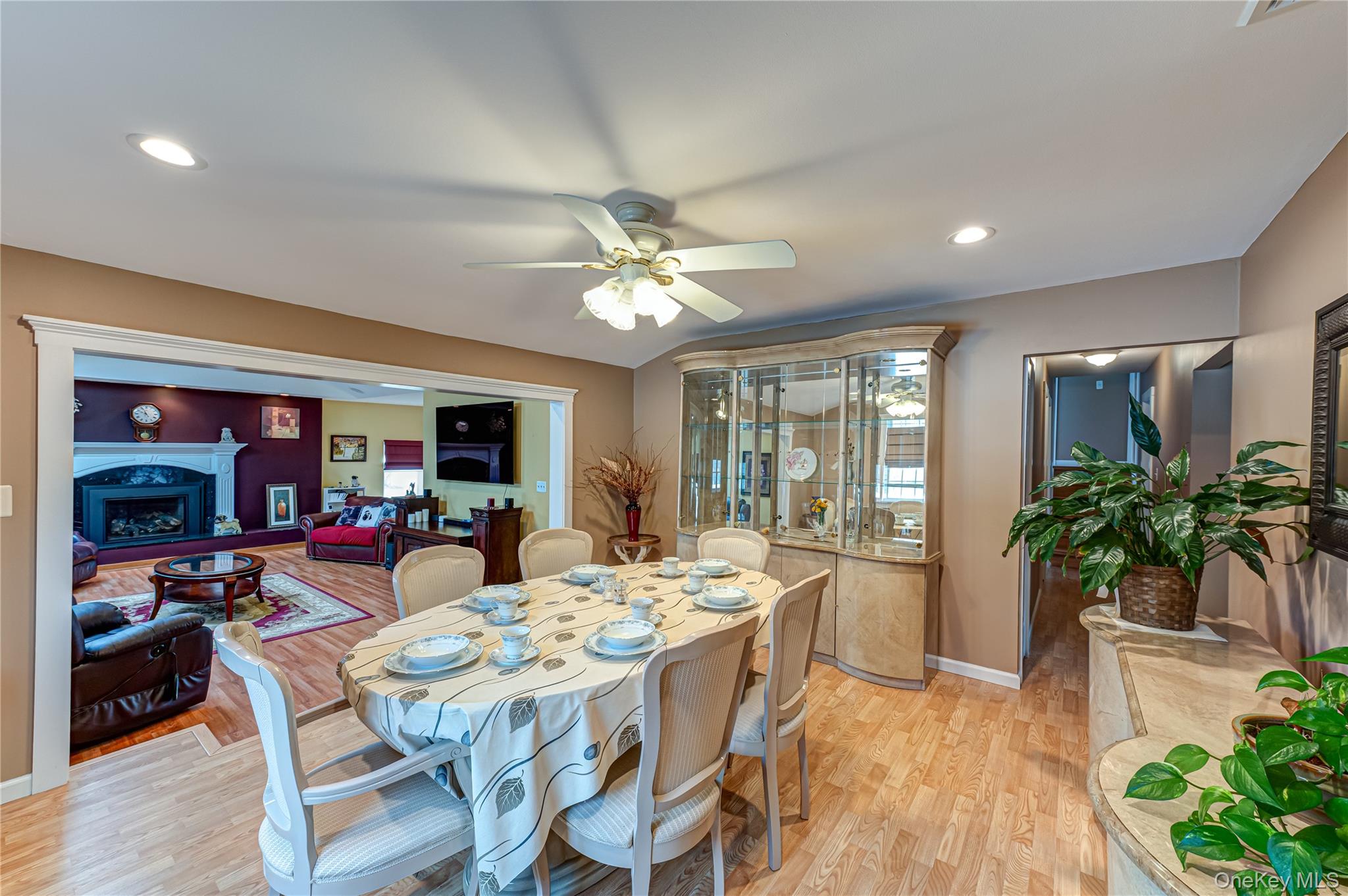 11 Meehan Lane Coram, NY 11727 - Photo 17 of 39