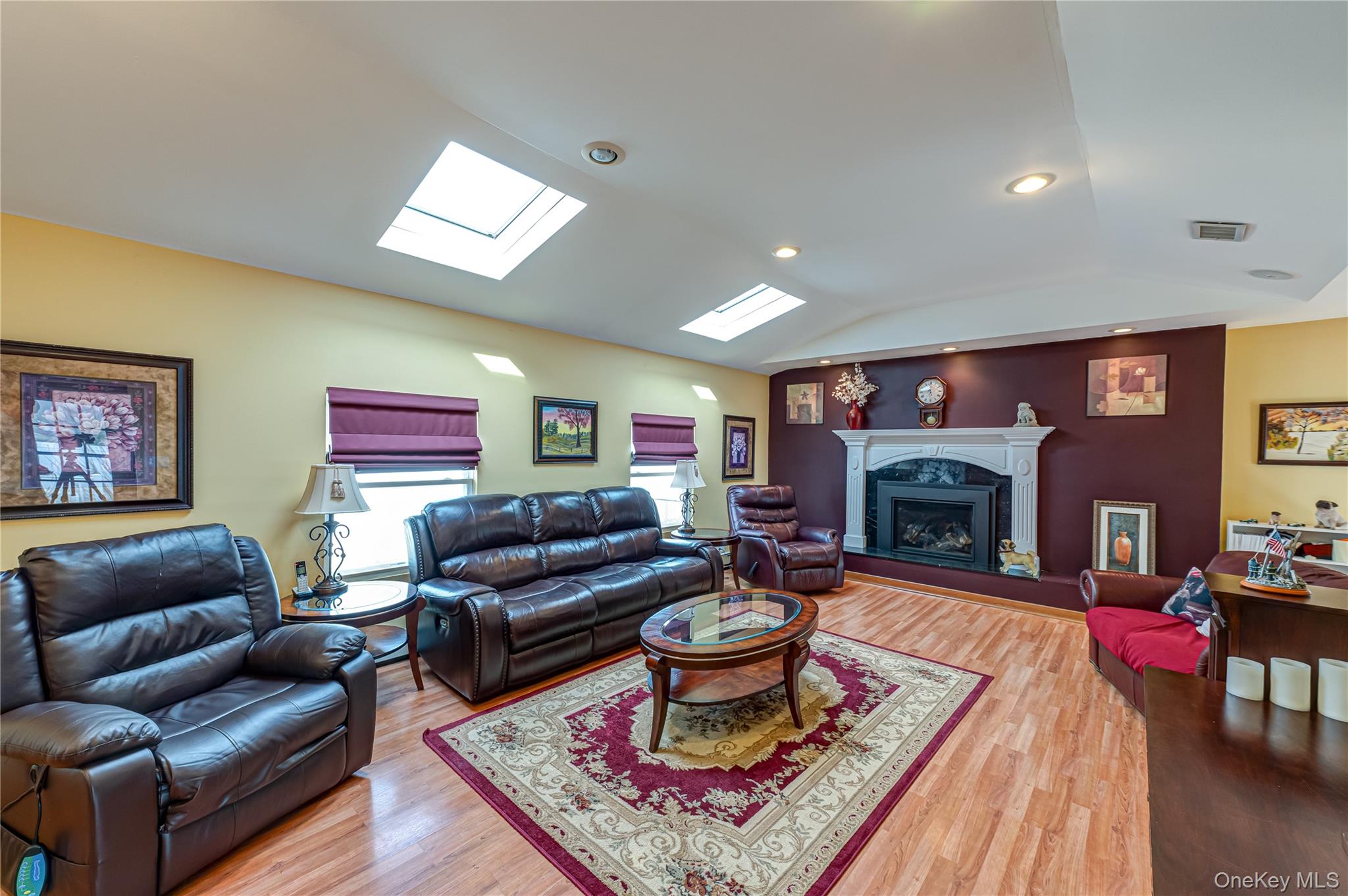 11 Meehan Lane Coram, NY 11727 - Photo 20 of 39