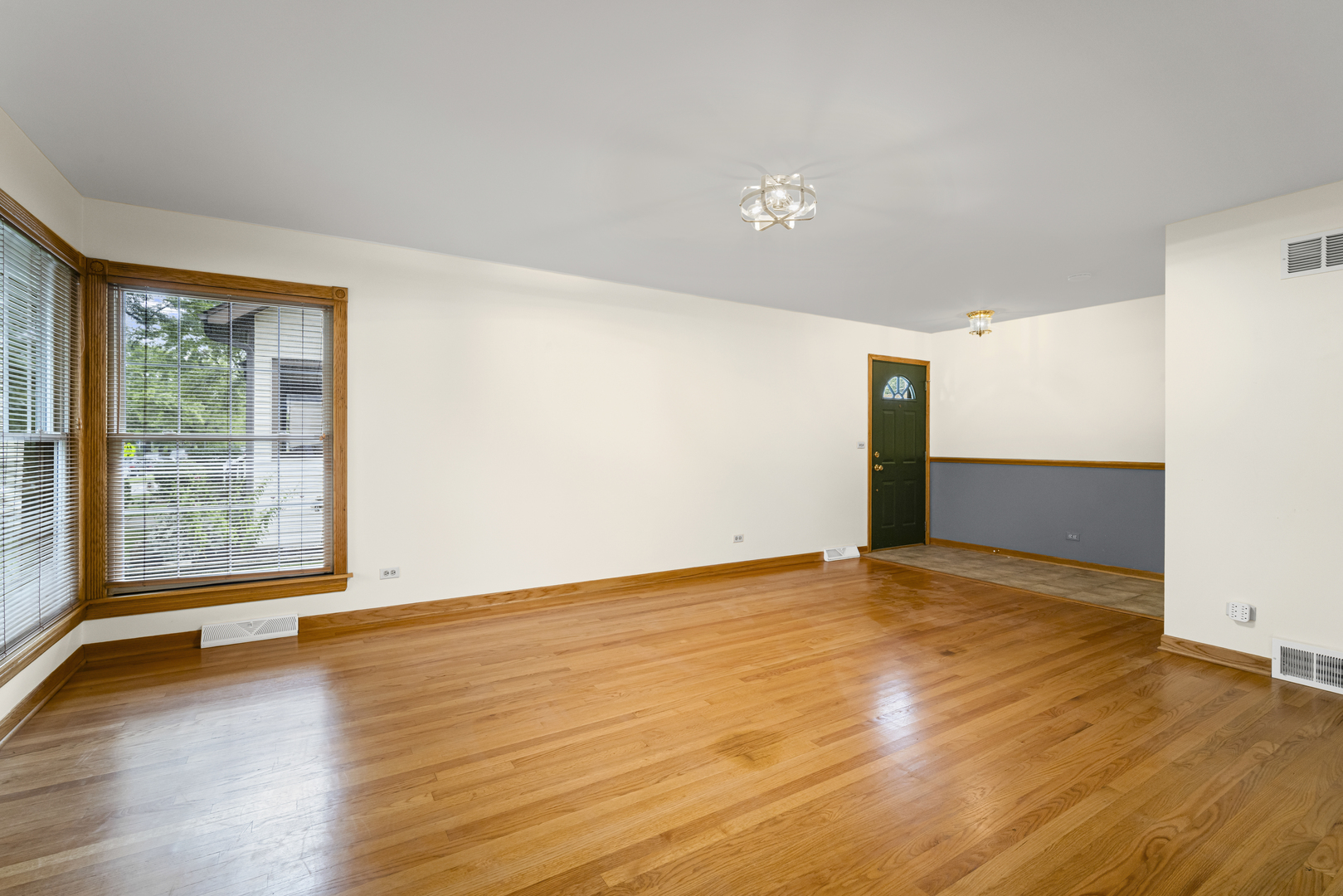 421 North Elm Street Itasca, IL 60143 - Photo 8 of 20