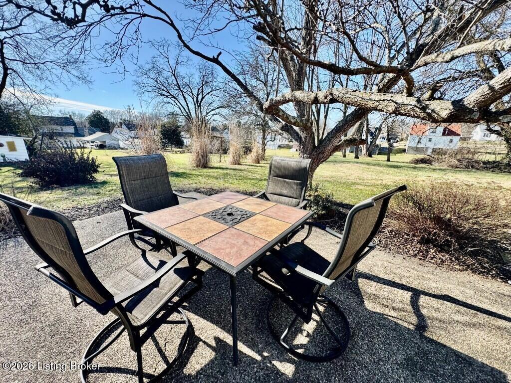 308 Covington Avenue Springfield, KY 40069 - Photo 46 of 51 046_Patio
