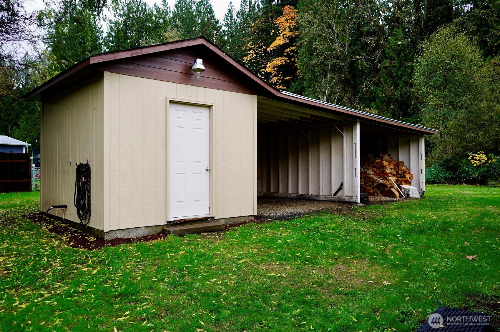 212 McGeary Road Kelso, WA 98626 - Photo 12 of 20 a view of front of house with yard