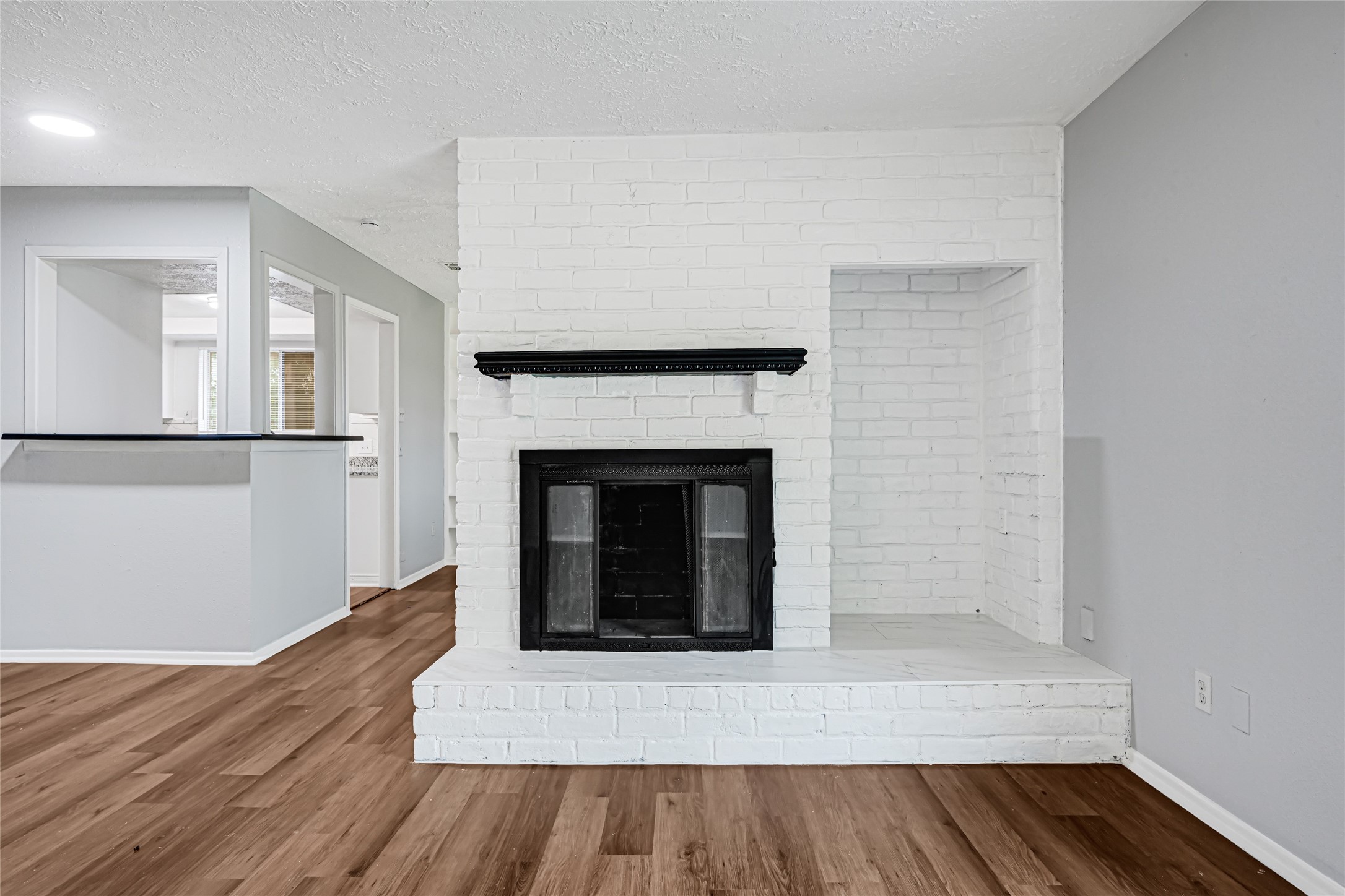 10554 Quail Ridge Lane Sugar Land, TX 77498 - Photo 32 of 37 Brick fireplace