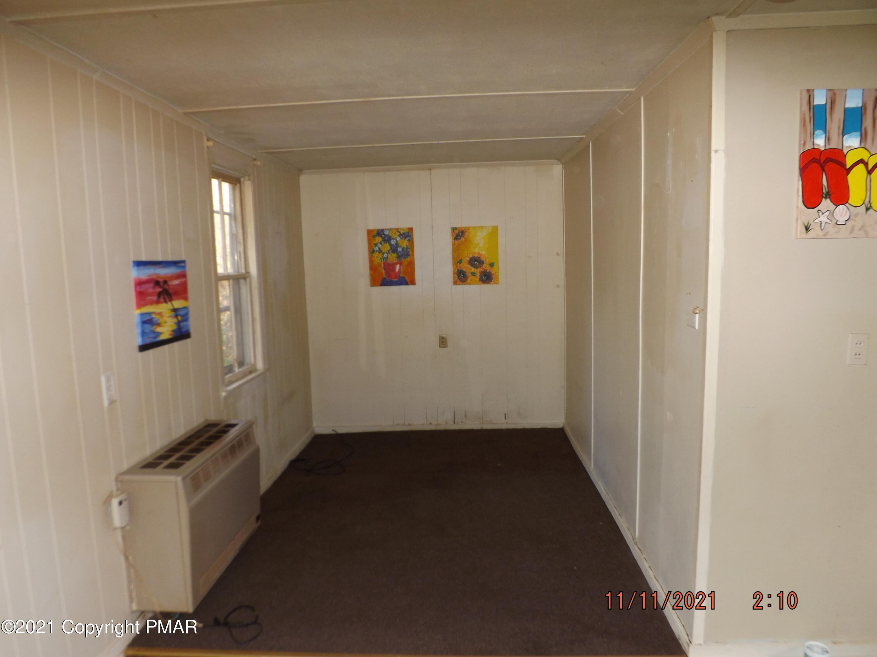 5474 Paradise Valley Road Cresco, PA 18326 - Photo 28 of 34 a view of hallway with elevator