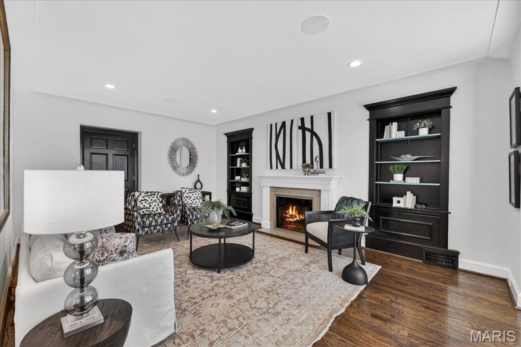 10 Daniel Road St. Louis, MO 63124 - Photo 10 of 64 Gallery Image 10