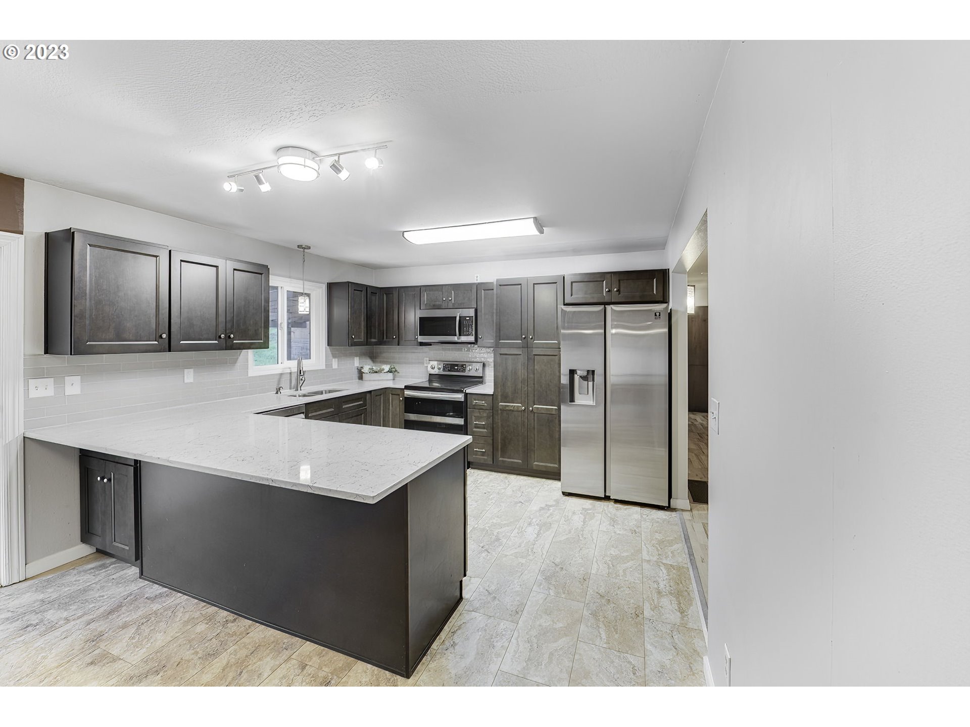 402 Coal Creek Road Longview, WA 98632 - Photo 12 of 45 Gallery Image 12