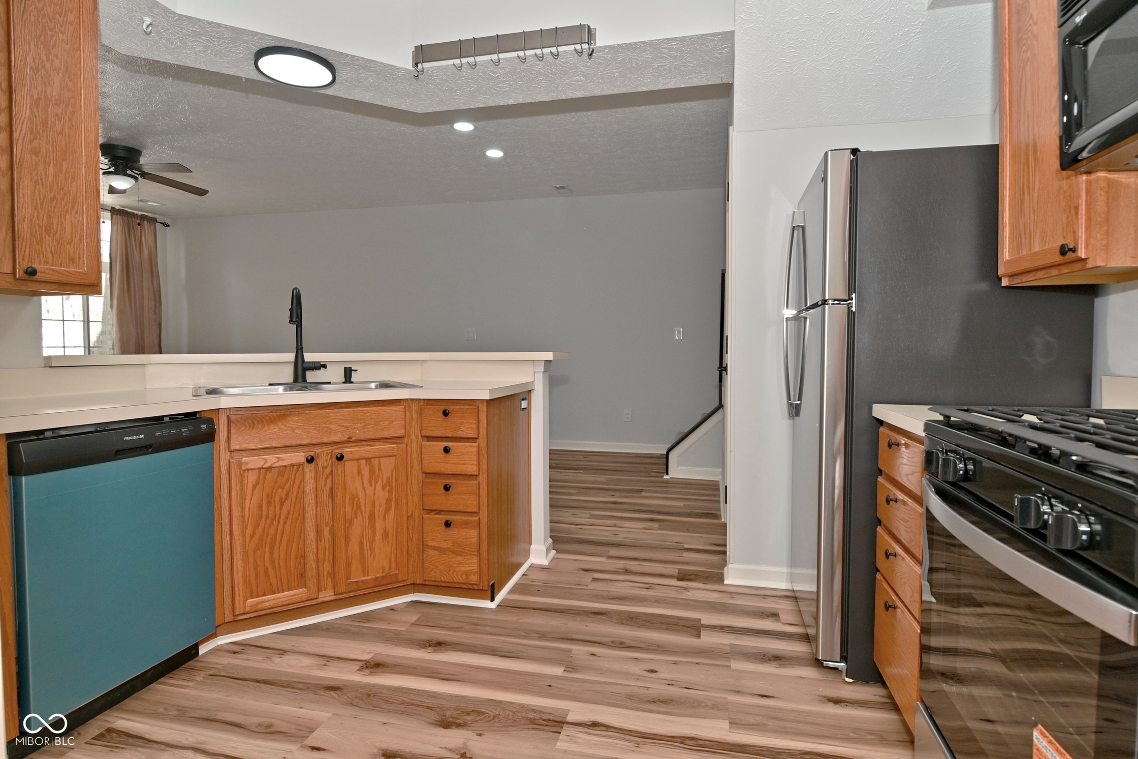 11437 Enclave Boulevard Fishers, IN 46038 - Photo 19 of 35