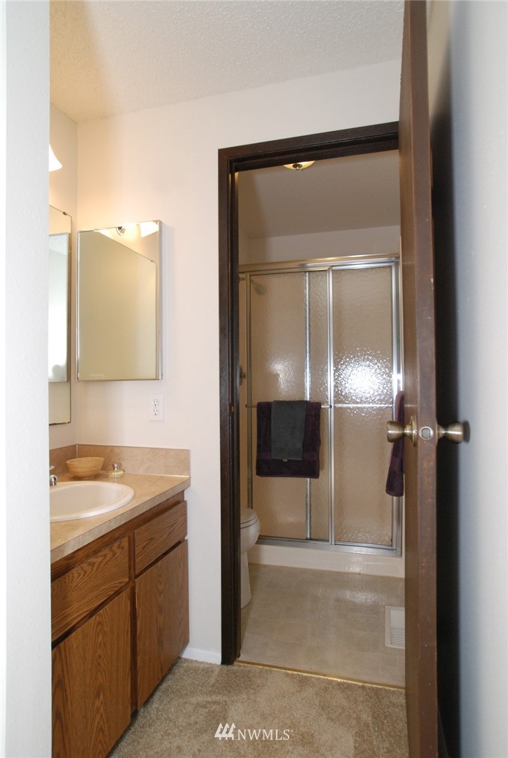 4401 Southeast 4th Place Renton, WA 98059 - Photo 11 of 19