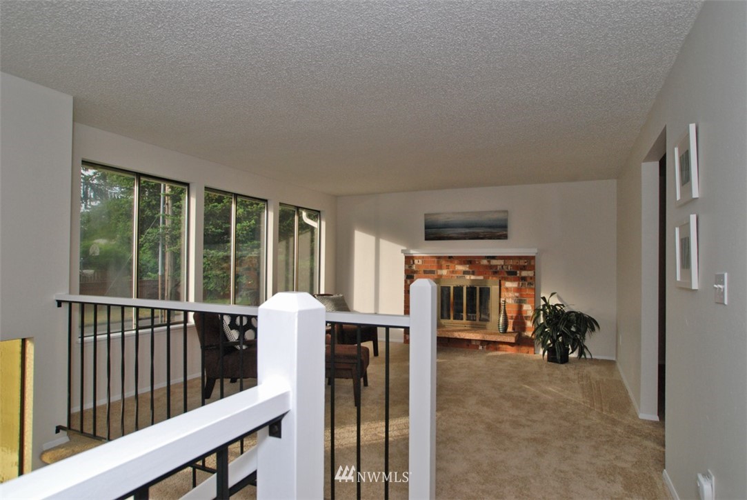 4401 Southeast 4th Place Renton, WA 98059 - Photo 3 of 19