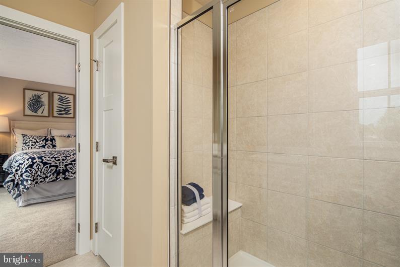 340 Spring Lane York, PA 17406 - Photo 14 of 19 Gallery Image 14