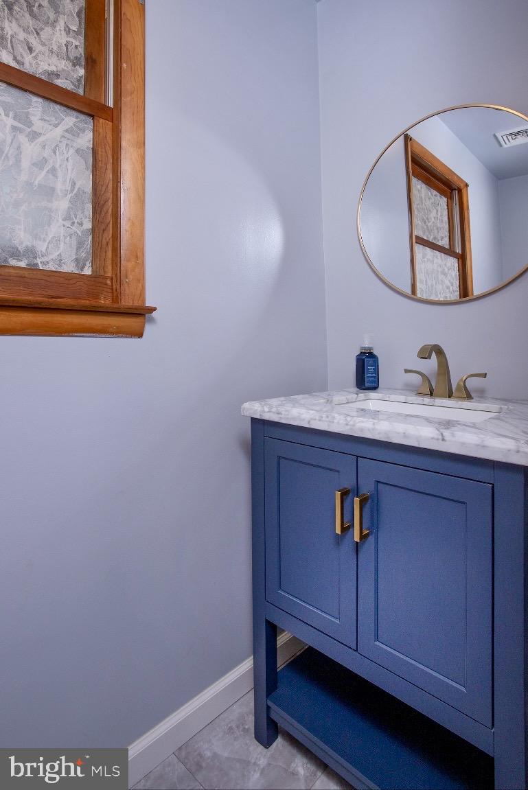 6331 B Old Carlisle Road Dover, PA 17315 - Photo 16 of 40 Updated half bath off Mudroom.