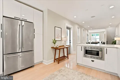 $639,900 | 909 South 25th Street, Philadelphia, PA 19146