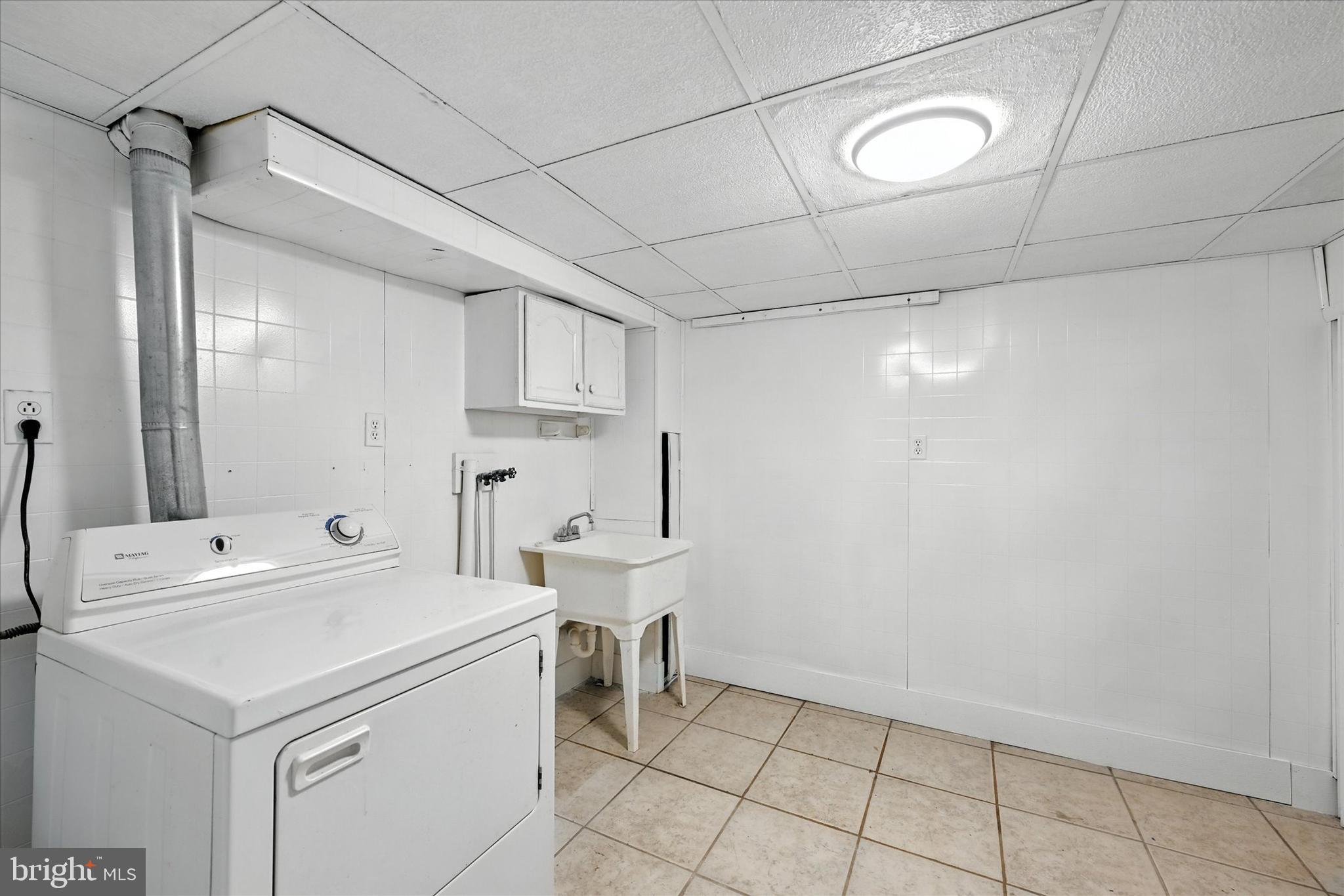 120 Cedar Hill Road Baltimore, MD 21225 - Photo 14 of 28 Laundry