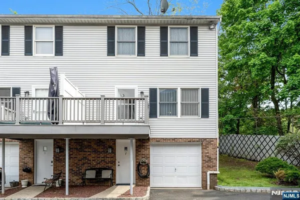$400,000 | 210 Caldwell Avenue, Unit 7, Paterson, NJ 07501