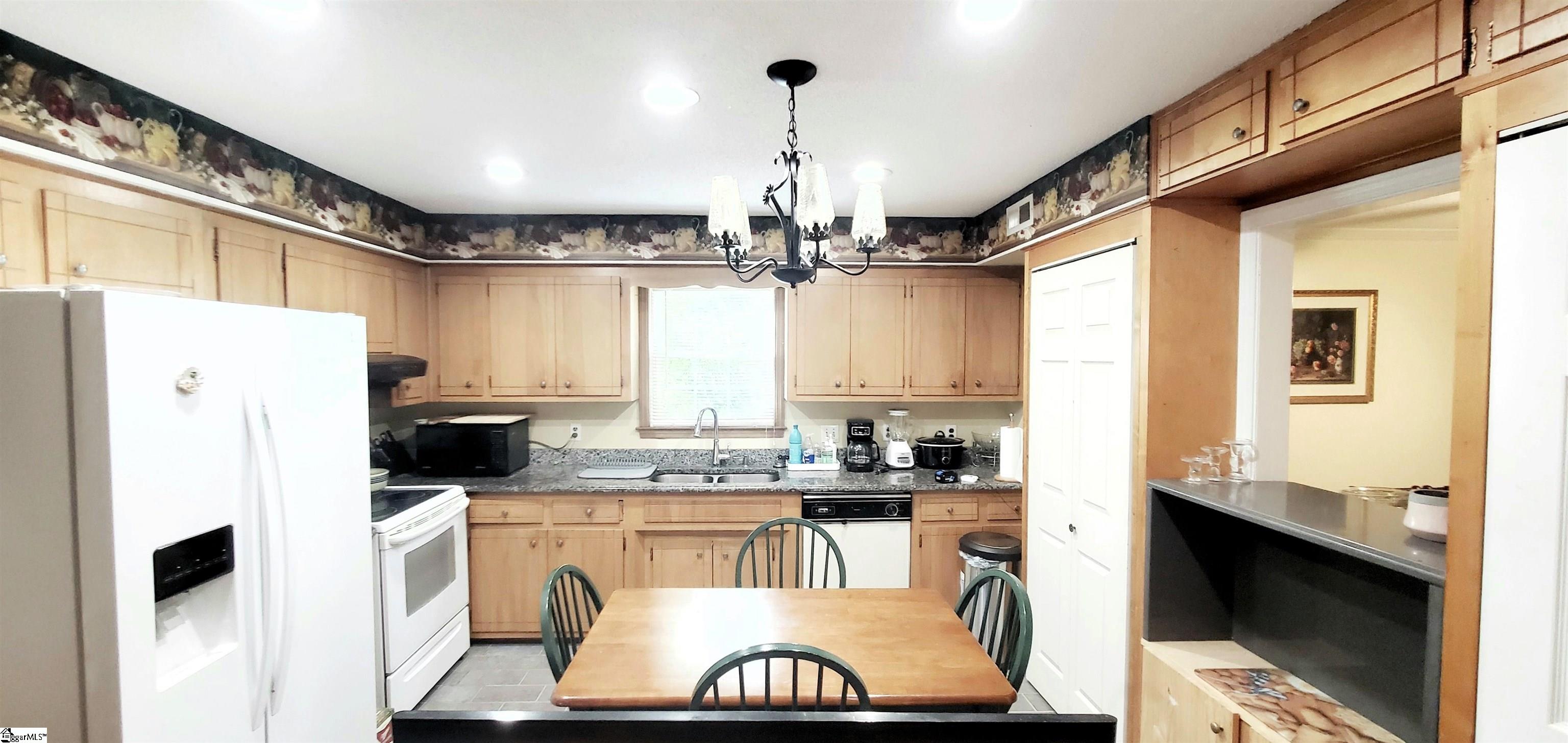 522 Hemlock Drive Boiling Springs, SC 29316 - Photo 4 of 23