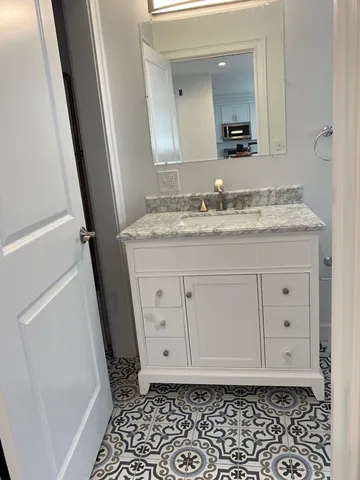 $1,650 | 190 Pleasant Street, Unit 2, Marblehead, MA 01945