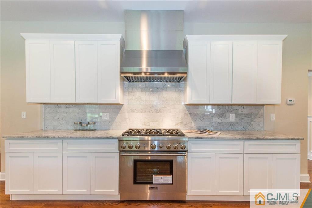 6 Southfield Road Edison, NJ 08820 - Photo 8 of 25 Gallery Image 8