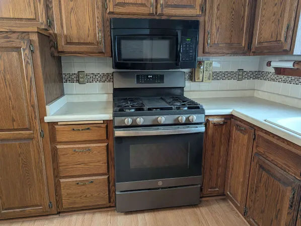 $1 | 1205 Sand Street, Watertown, WI 53098