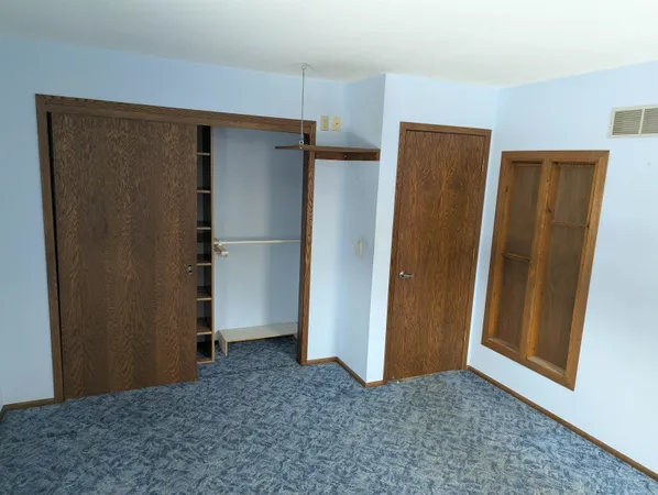 $1 | 1205 Sand Street, Watertown, WI 53098