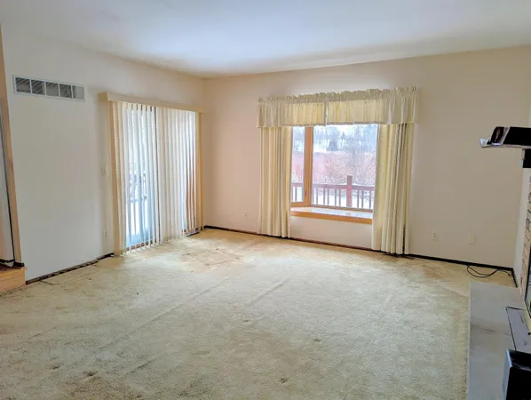 $1 | 1205 Sand Street, Watertown, WI 53098