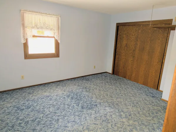 $1 | 1205 Sand Street, Watertown, WI 53098