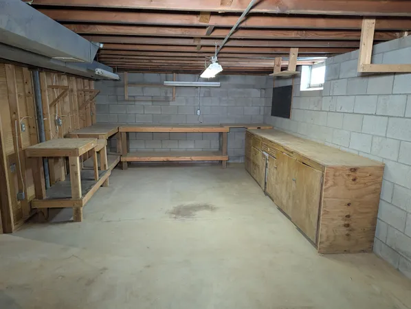 $1 | 1205 Sand Street, Watertown, WI 53098