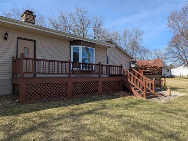 $1 | 1205 Sand Street, Watertown, WI 53098
