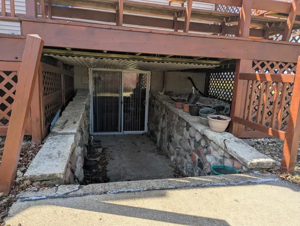 $1 | 1205 Sand Street, Watertown, WI 53098