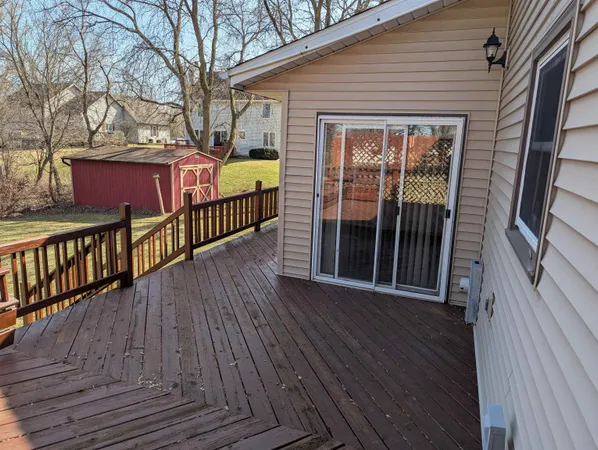 $1 | 1205 Sand Street, Watertown, WI 53098