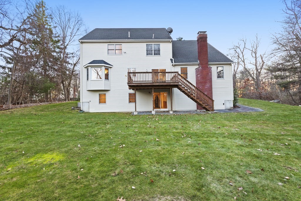 5 Whitewood Road Milford, MA 01757 - Photo 3 of 42 Gallery Image 3