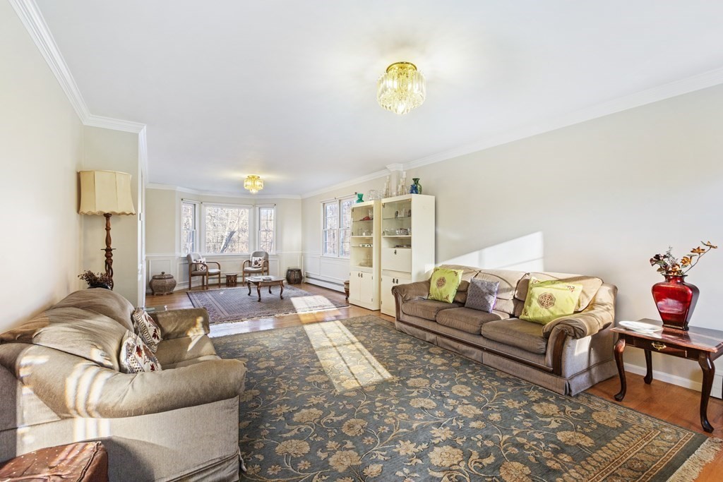 5 Whitewood Road Milford, MA 01757 - Photo 4 of 42 Gallery Image 4